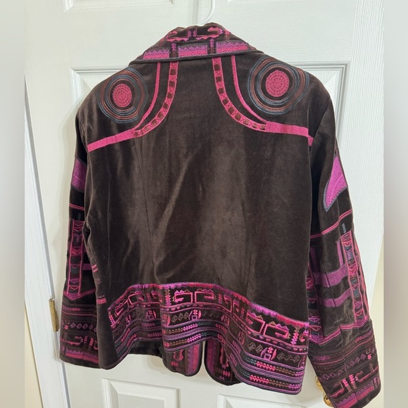 Peter Nygard Pink and Brown Blazer - Picture 13 of 14